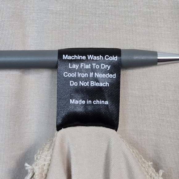 POL Beige & White Oversized Mixed Media Knit Top, Size S ~ EUC - Picture 8 of 8